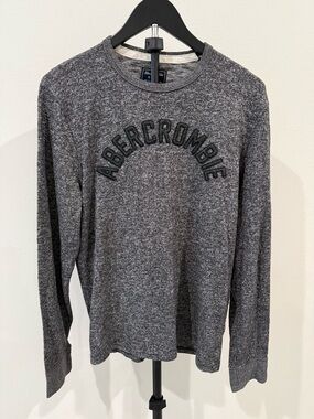 Abercrombie & Fitch Men's Heather Grey Crewneck Sweatshirt with Logo